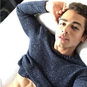 Meet your Posher, Miles